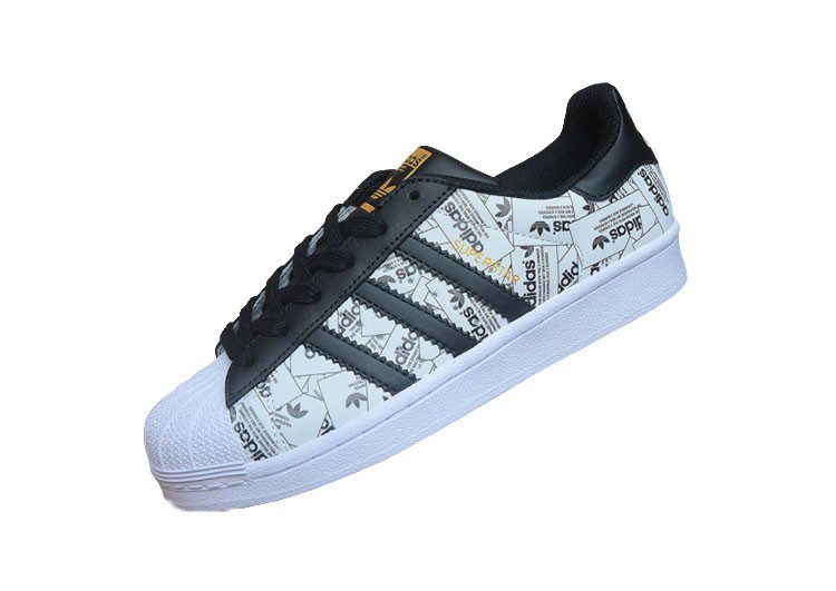 נעלי אדידס-ADIDAS Stan Smith - Black & Logo Print – תמונה 3