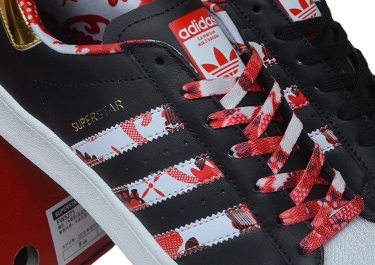 נעלי אדידס-ADIDAS Stan Smith - Black / Red / White – תמונה 8