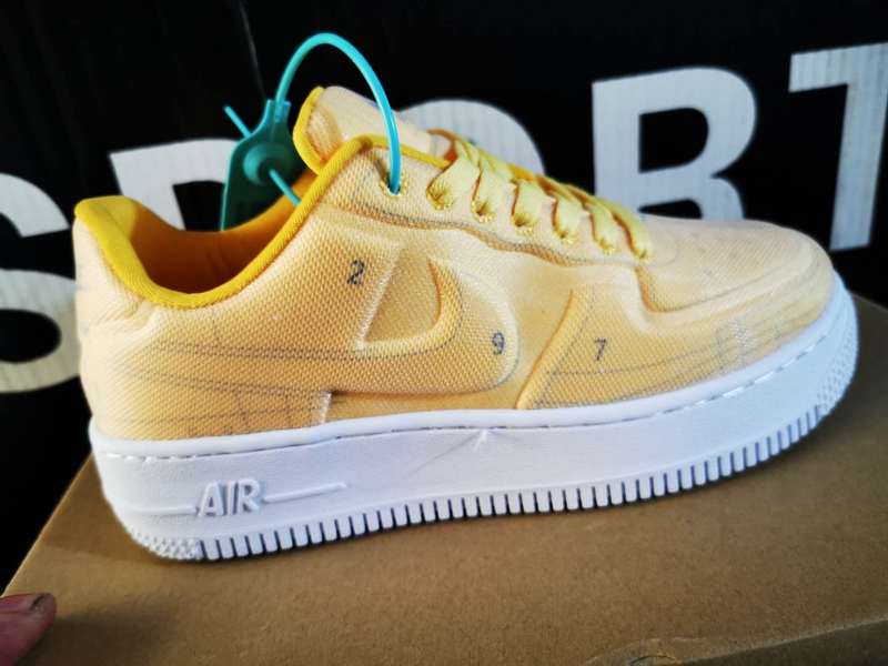 נעלי נייק-Nike Air Force 1 Low Sundance – תמונה 4