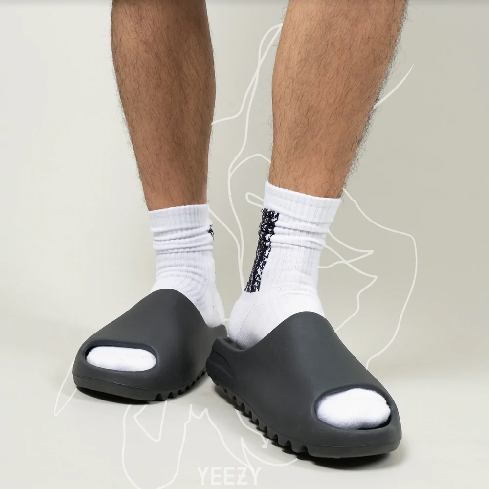 אדידס כפכפי ייזי Adidas Yeezy Slide Onyx – תמונה 5