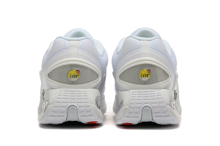 נעלי נייק- Nike Air Max DN Silver – תמונה 4