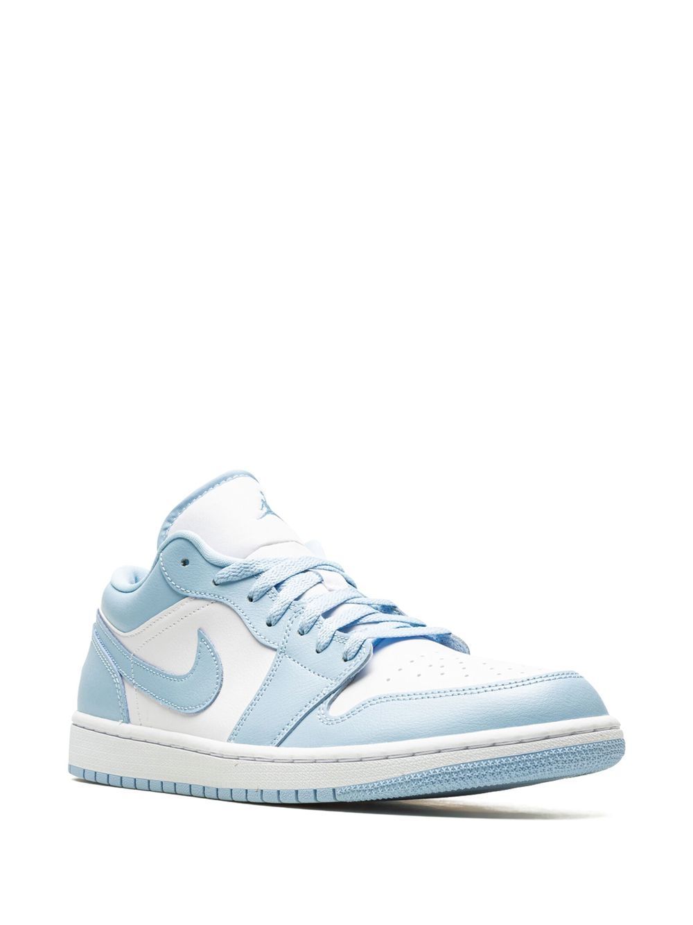 נייק ג'ורדן -NIKE AIR JORDAN 1 LOW - Ice blue/white – תמונה 2